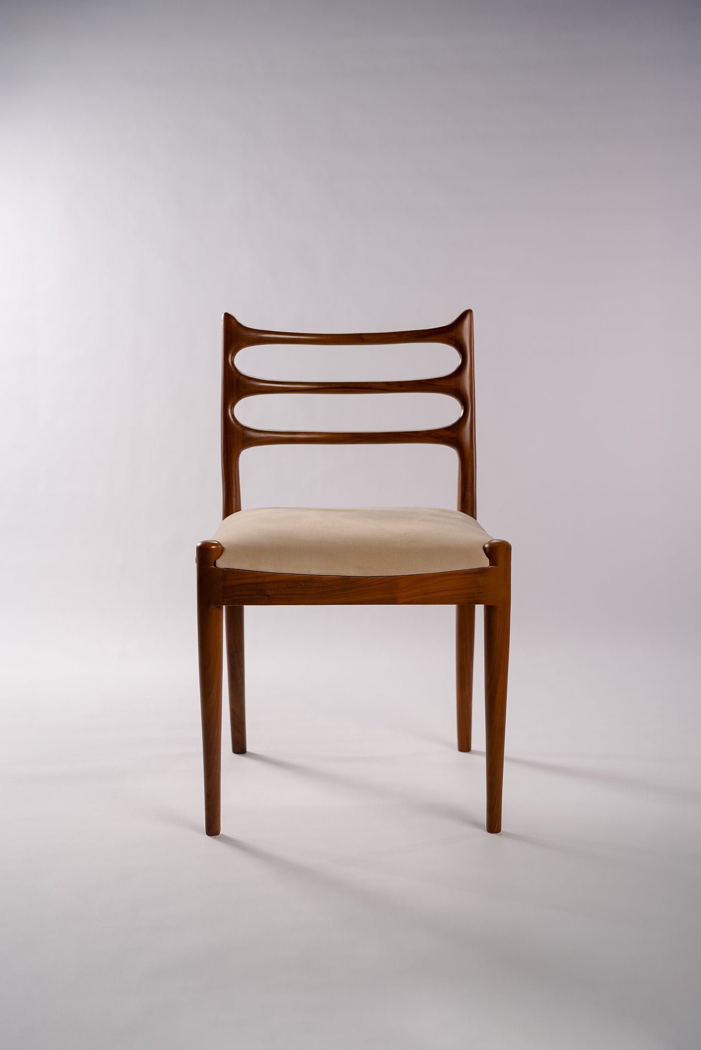 Chor Minor without Armrest