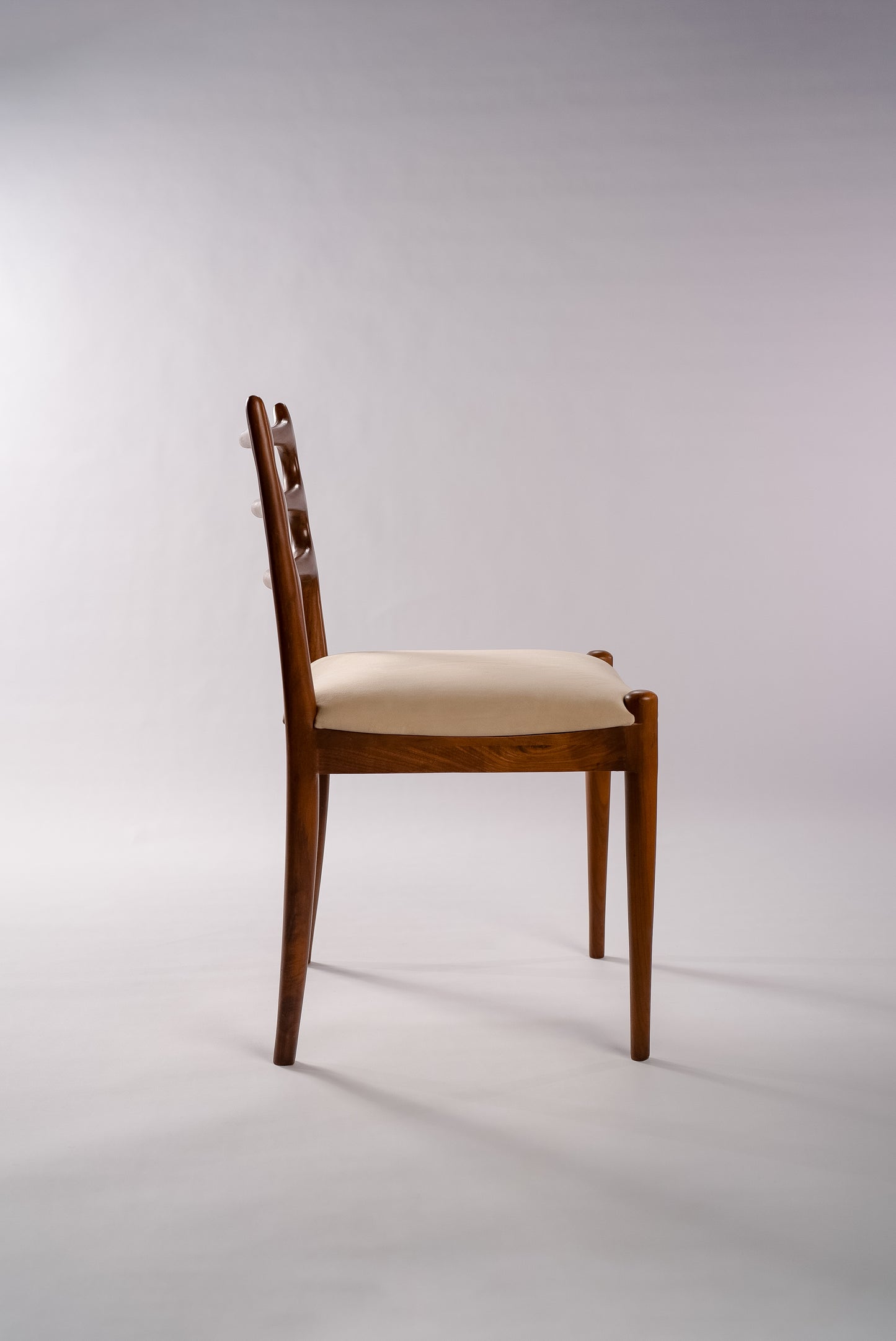 Chor Minor without Armrest