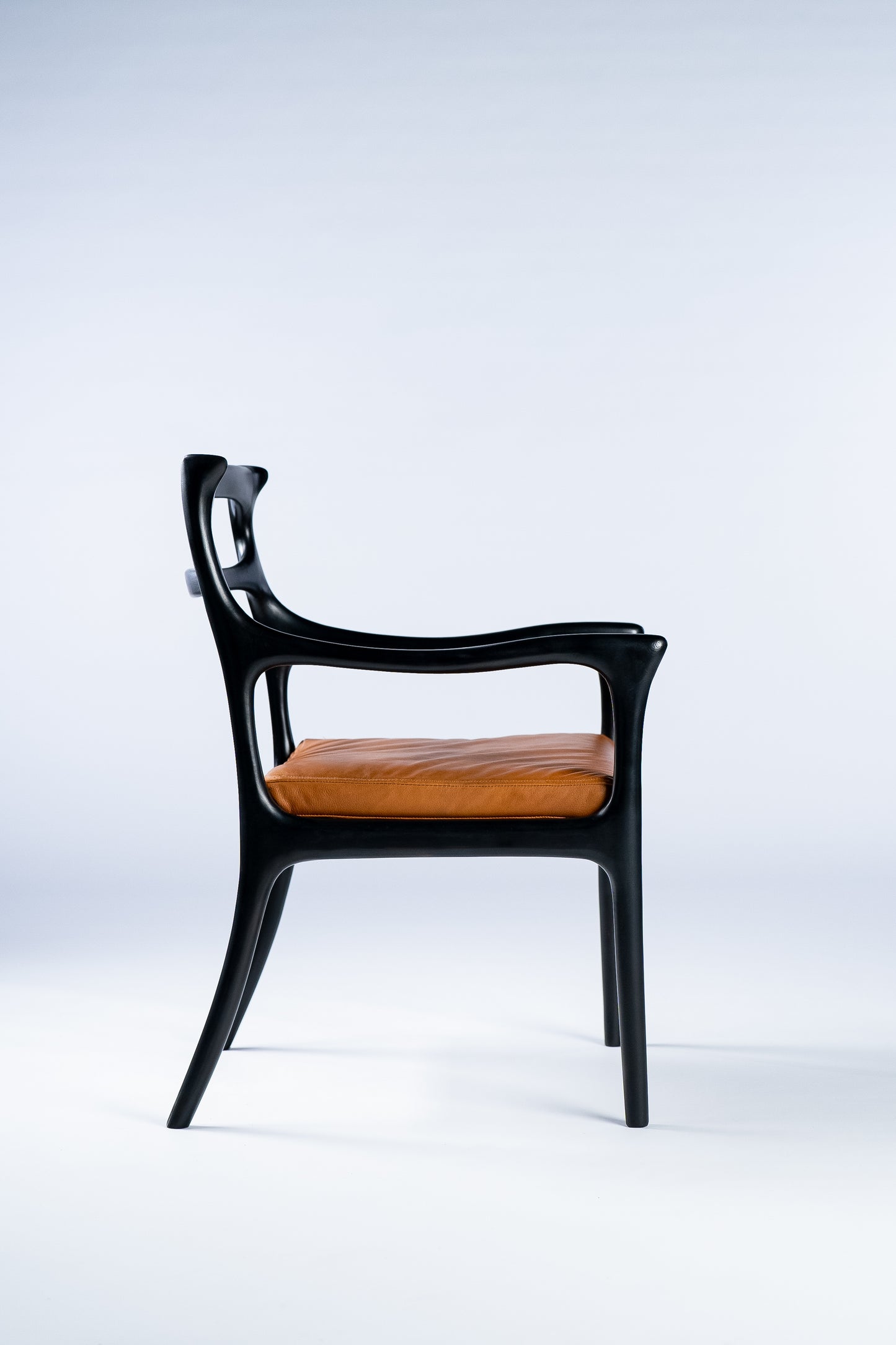 Bomdia Armchair