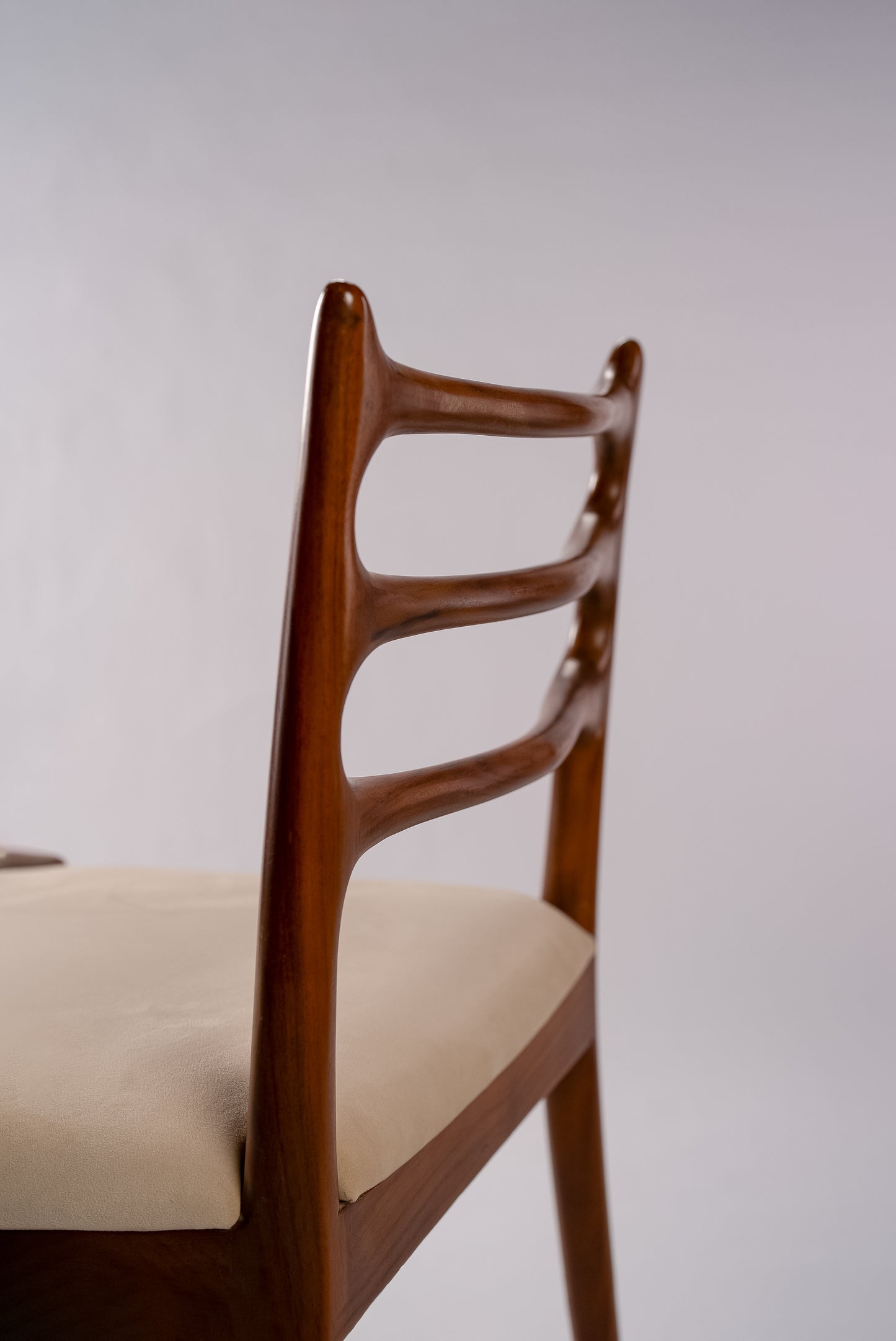 Chor Minor without Armrest