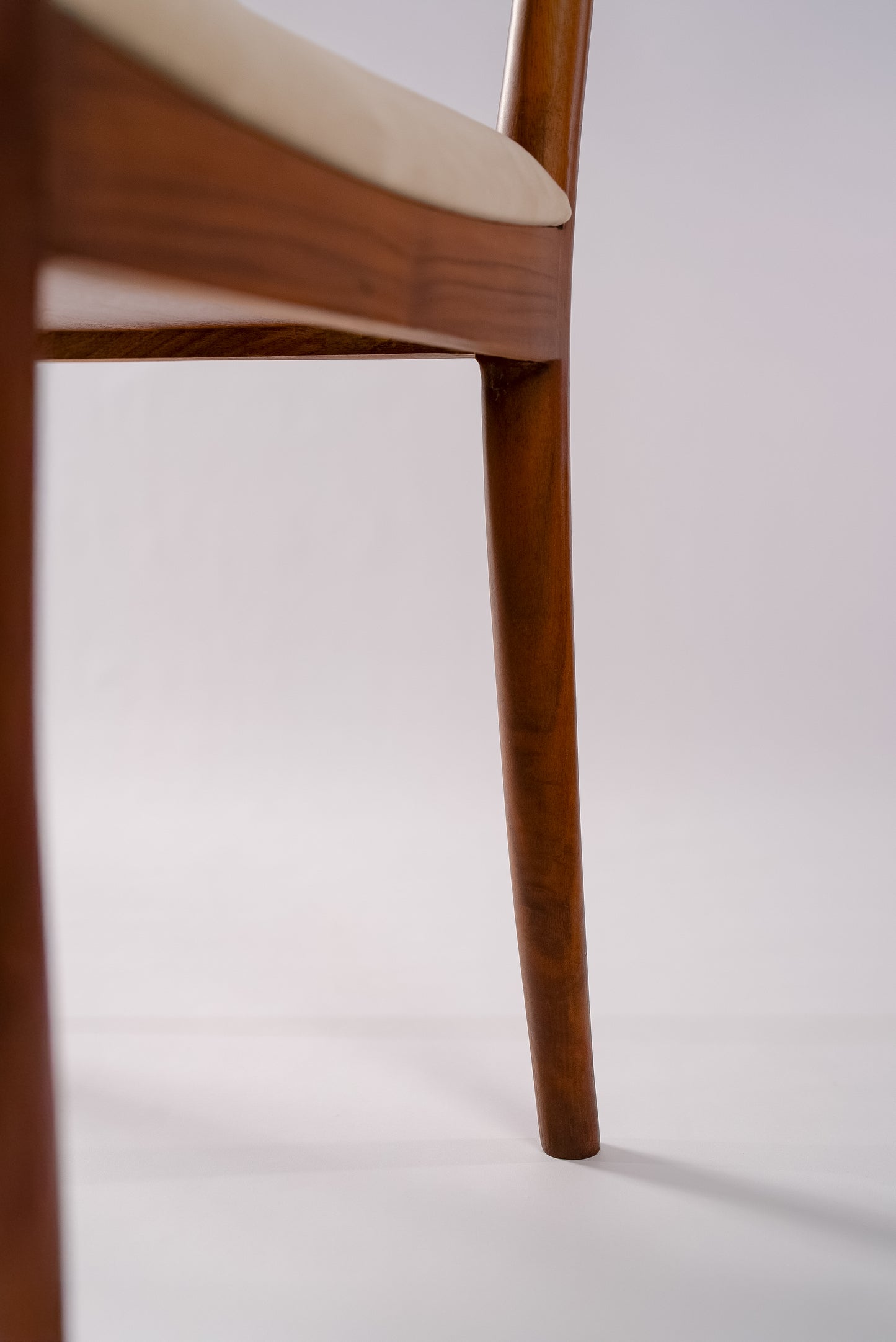 Chor Minor without Armrest