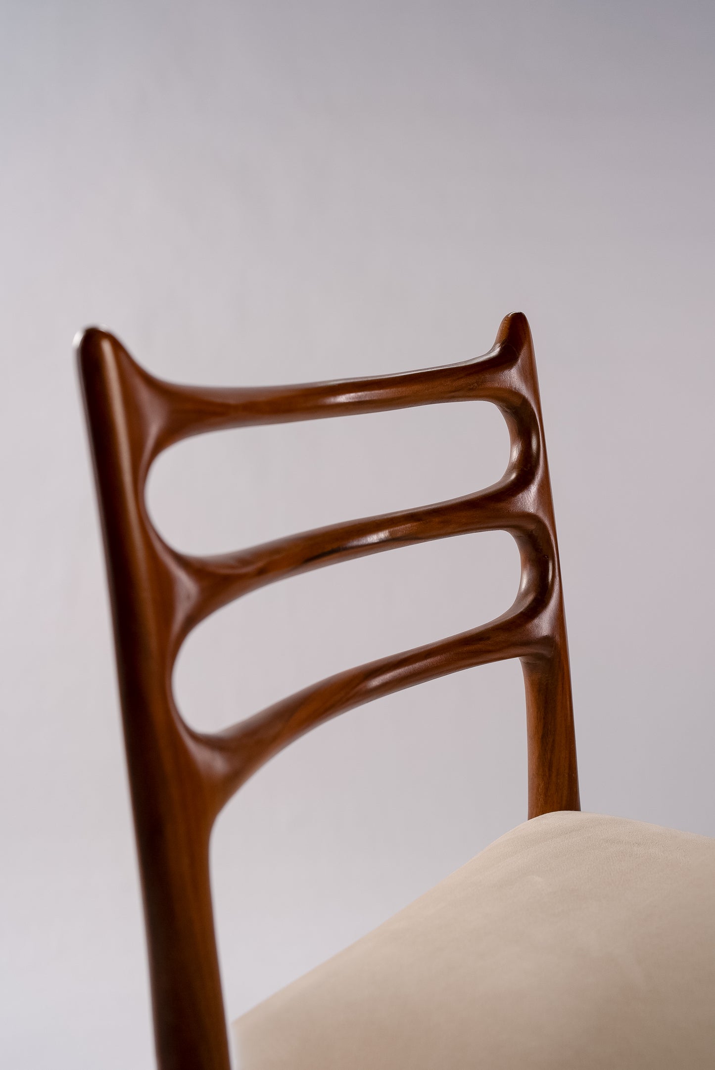 Chor Minor without Armrest