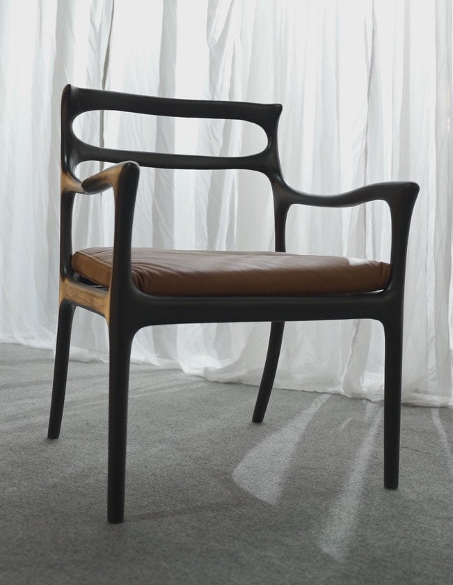 Bomdia Armchair